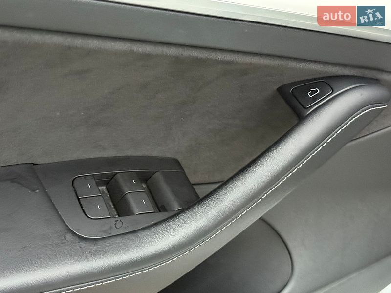 Седан Tesla Model 3 2021 в Харькове