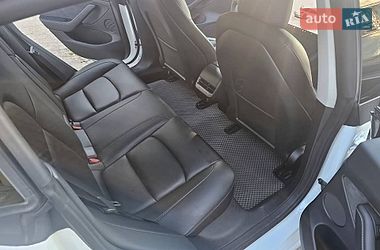 Седан Tesla Model 3 2022 в Житомире