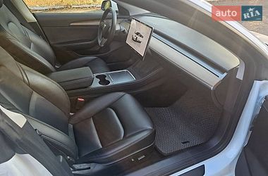 Седан Tesla Model 3 2022 в Житомире