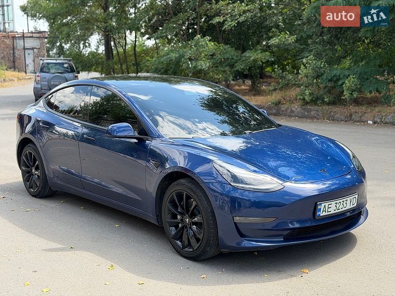 Седан Tesla Model 3 2021 в Днепре Седан Tesla Model 3 2021 в Днепре