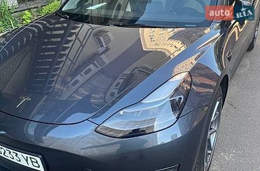 Седан Tesla Model 3 2023 в Києві