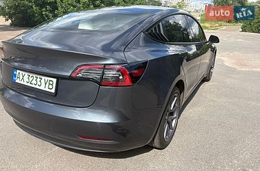 Седан Tesla Model 3 2023 в Киеве