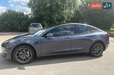 Седан Tesla Model 3 2023 в Киеве