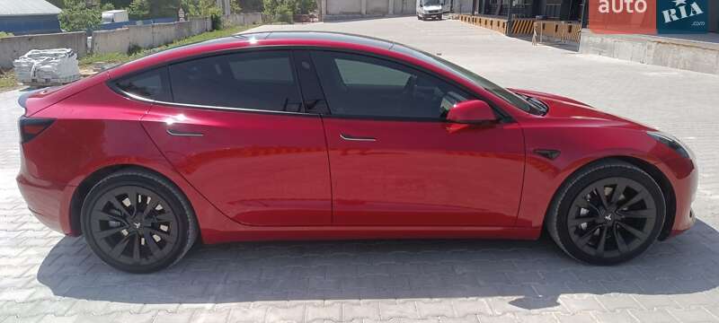 Седан Tesla Model 3 2022 в Тернополі
