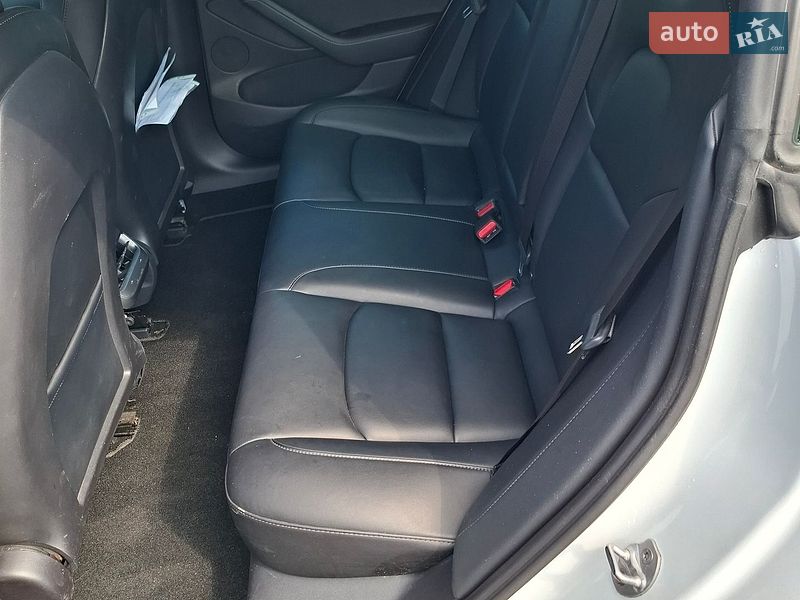 Седан Tesla Model 3 2021 в Харькове