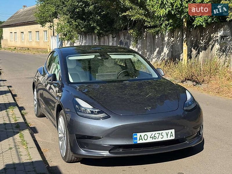 Tesla Model 3 2019