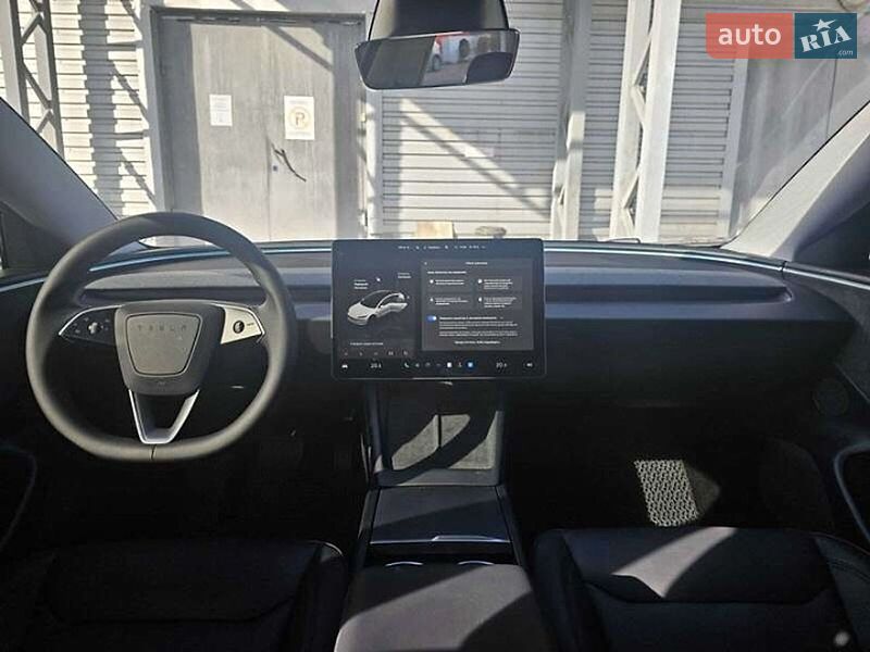 Седан Tesla Model 3 2024 в Києві
