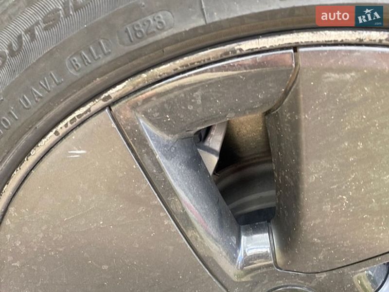 Седан Tesla Model 3 2018 в Житомире