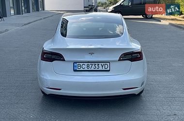 Седан Tesla Model 3 2021 в Новояворовске
