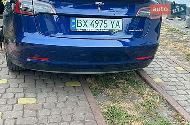 Седан Tesla Model 3 2022 в Львове