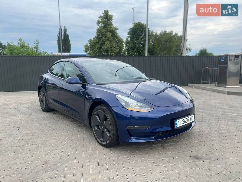 Tesla Model 3 2023
