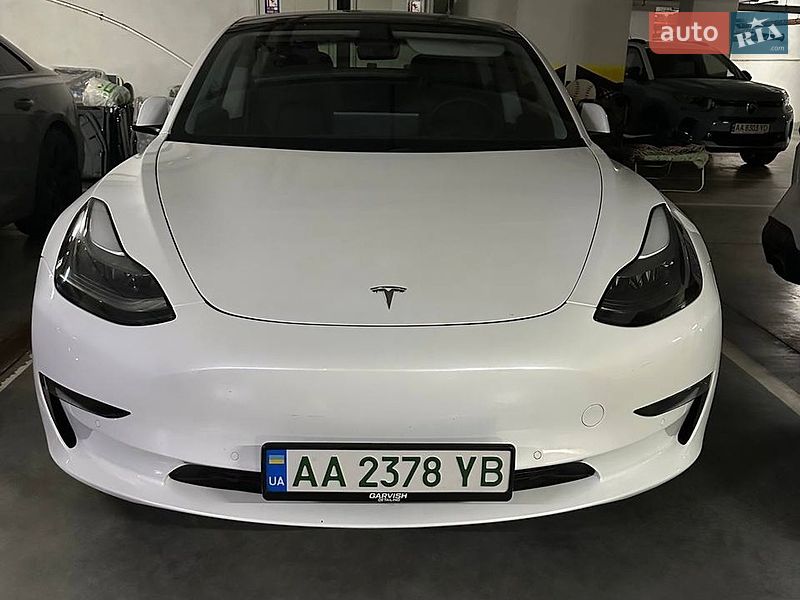 Седан Tesla Model 3 2021 в Киеве фото Седан Tesla Model 3 2021 в Киеве