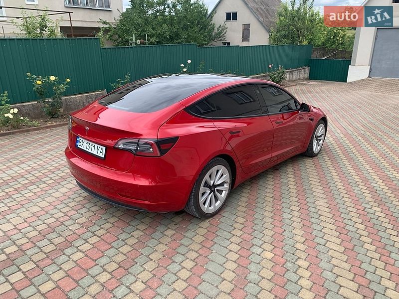 Седан Tesla Model 3 2022 в Кам'янець-Подільському