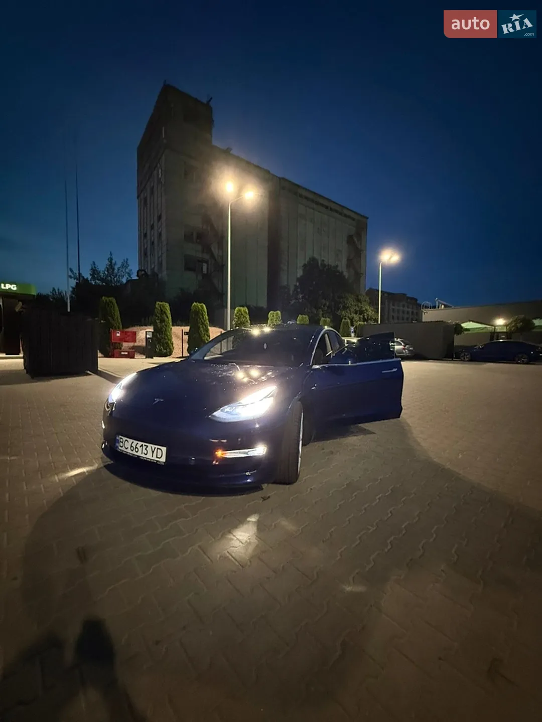 2020 Tesla Model 3 - мініатюра 4