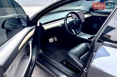 Седан Tesla Model 3 2021 в Полтаві