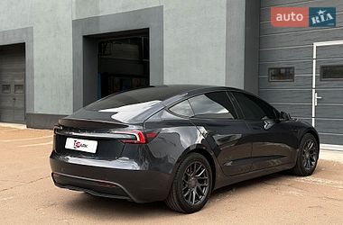 Седан Tesla Model 3 2025 в Києві