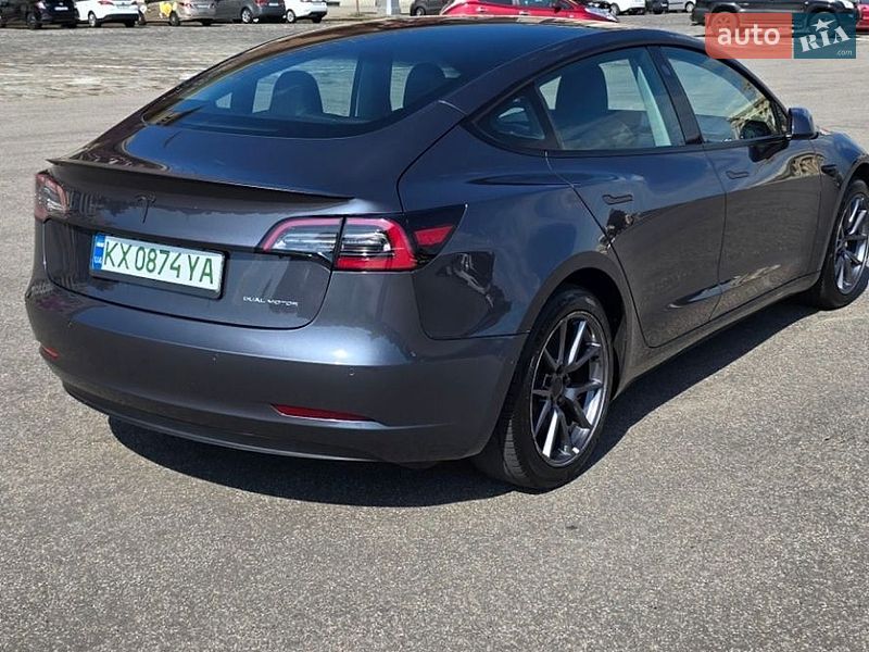 Седан Tesla Model 3 2022 в Полтаве