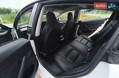 Седан Tesla Model 3 2023 в Киеве