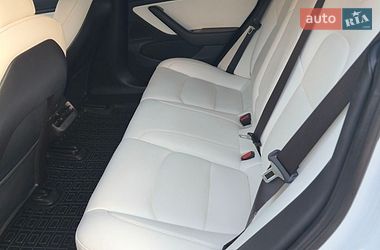 Седан Tesla Model 3 2019 в Львові