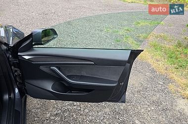 Седан Tesla Model 3 2022 в Львове фото 8 Седан Tesla Model 3 2022 в Львове