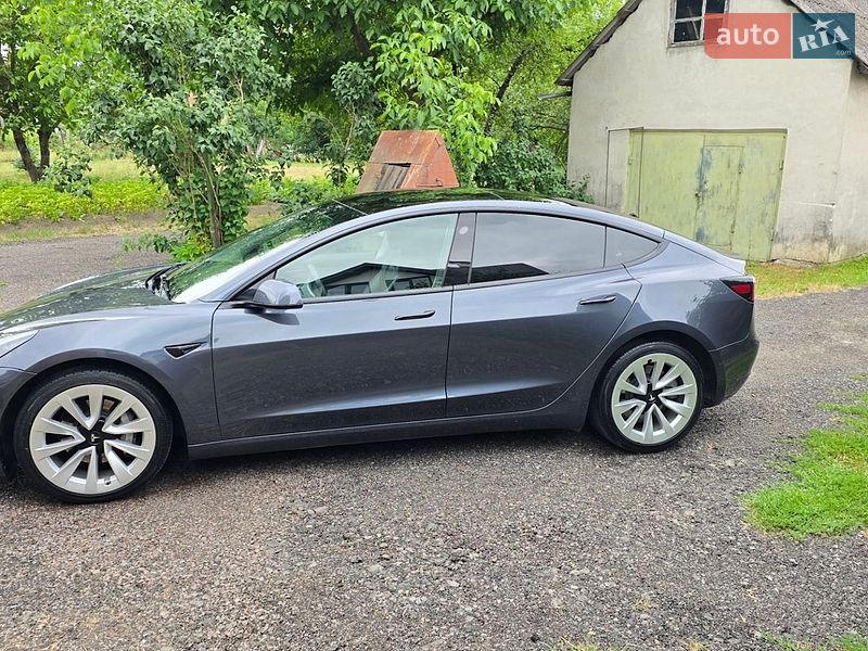 Седан Tesla Model 3 2022 в Львове фото 43 Седан Tesla Model 3 2022 в Львове
