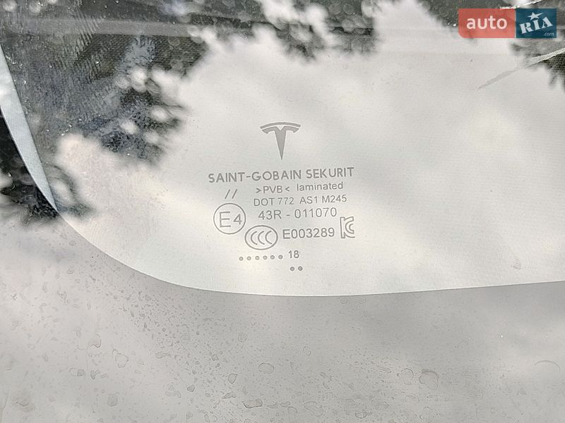 Седан Tesla Model 3 2018 в Вінниці