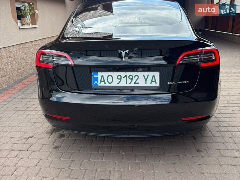 Седан Tesla Model 3 2020 в Хусті фото 3 Седан Tesla Model 3 2020 в Хусті