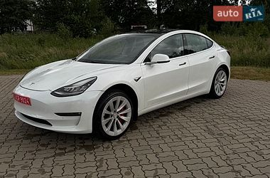 Седан Tesla Model 3 2019 в Стрые