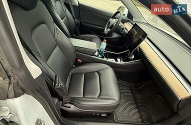 Седан Tesla Model 3 2019 в Стрые