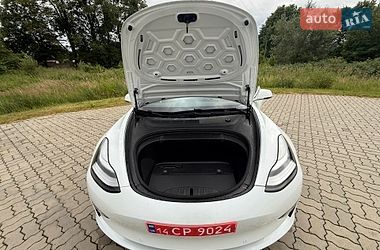 Седан Tesla Model 3 2019 в Стрые