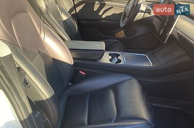 Седан Tesla Model 3 2021 в Львові