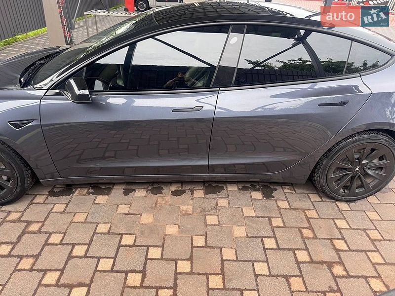 Седан Tesla Model 3 2022 в Полтаве
