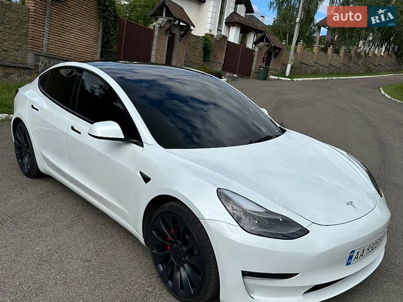 Tesla Model 3 2023