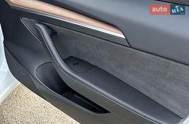 Седан Tesla Model 3 2023 в Києві фото 17 Седан Tesla Model 3 2023 в Києві
