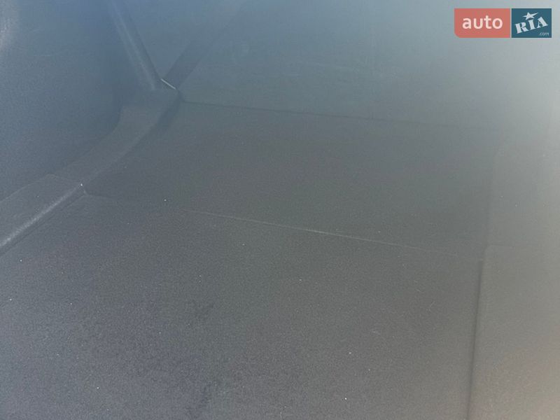 Седан Tesla Model 3 2023 в Одесі