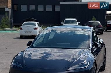 Седан Tesla Model 3 2024 в Ровно