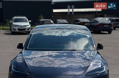 Седан Tesla Model 3 2024 в Ровно