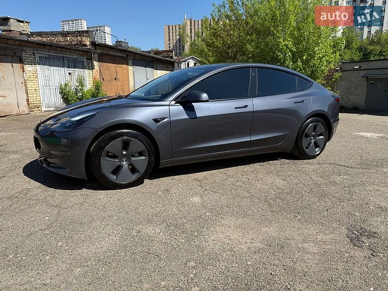 Седан Tesla Model 3 2022 в Киеве фото 5 Седан Tesla Model 3 2022 в Киеве