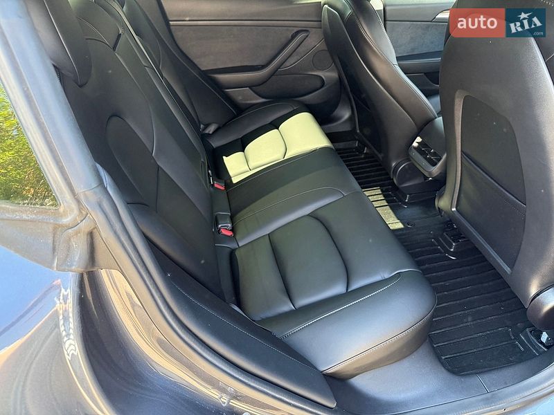 Седан Tesla Model 3 2022 в Киеве фото 24 Седан Tesla Model 3 2022 в Киеве