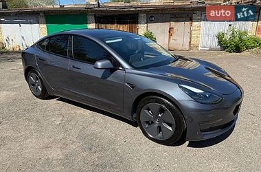 Седан Tesla Model 3 2022 в Киеве фото 33 Седан Tesla Model 3 2022 в Киеве