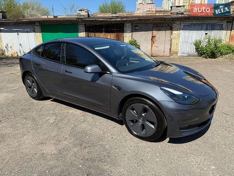 Седан Tesla Model 3 2022 в Киеве фото 33 Седан Tesla Model 3 2022 в Киеве