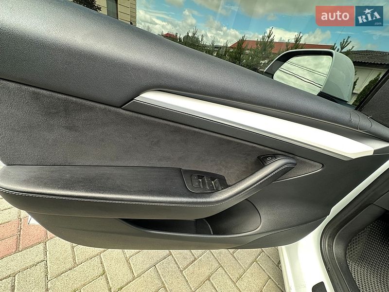 Седан Tesla Model 3 2022 в Золочеві фото 20 Седан Tesla Model 3 2022 в Золочеві