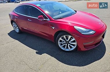 Седан Tesla Model 3 2018 в Одесі