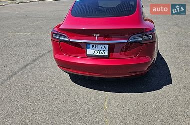 Седан Tesla Model 3 2018 в Одесі