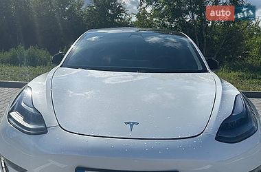 Седан Tesla Model 3 2021 в Хмельницькому