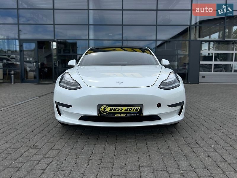 Седан Tesla Model 3 2019 в Ивано-Франковске