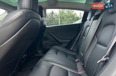 Седан Tesla Model 3 2019 в Ивано-Франковске