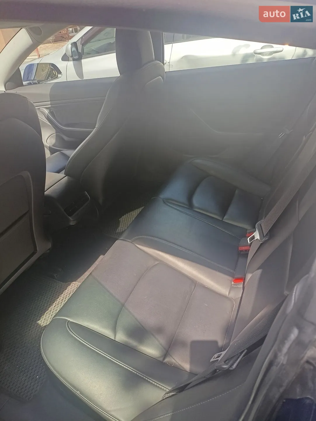 2019 Tesla Model 3 - мініатюра 15