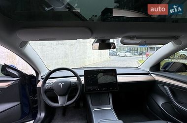 Седан Tesla Model 3 2022 в Львове