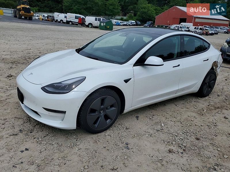 Tesla Model 3 2022